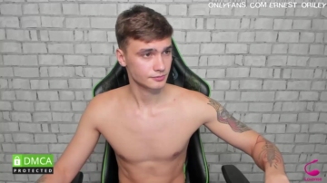 Pornguy1337  25-09-2021 video spit